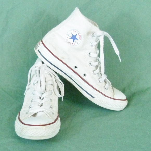 white high top converse youth size 4